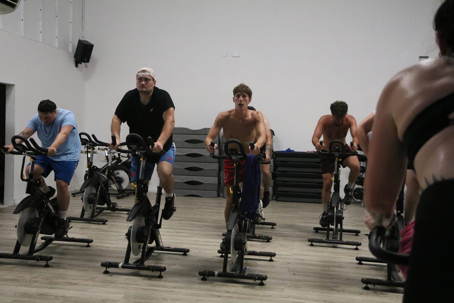 L'UA Cadillac Rugby à l'entraînement chez Avenir Fitness Langon — cross training et RPM